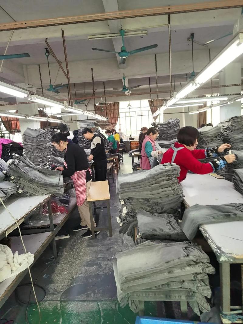 保时杰包装部诚聘大烫1名、中查2名，欢迎加入！